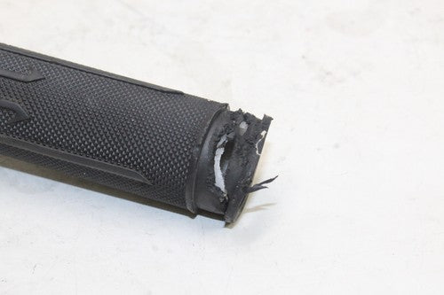 2006-07 Yamaha Yzf R6 Throttle Cable Line Housing Guide 3xw-26282-01-00 OEM