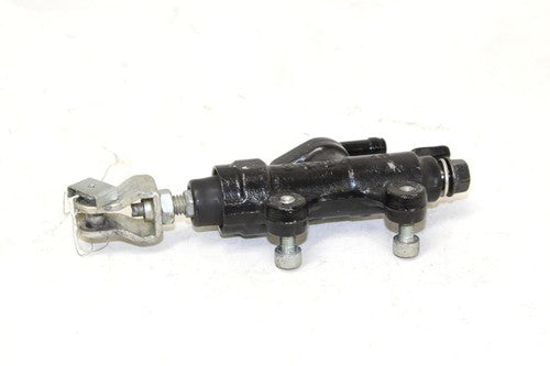 2015 Honda Cbr500r Rear Back Brake Master Cylinder W Reservoir