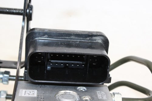 2022 Yamaha Mtt890 Tracer 9 Abs Pump Unit Module With Hoses Set