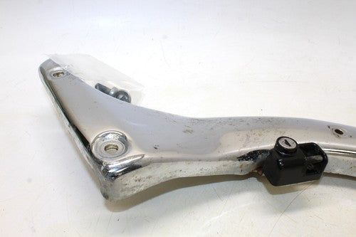 2006 Suzuki Boulevard C50 Rear Back Wheel Fender Mud Guard Struts