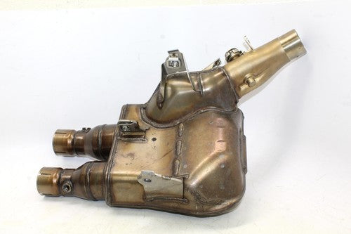 2021 Yamaha Yzf-r1 S Exhaust Mid Chamber Pipe Assembly OEM