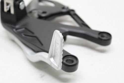 2020 YAMAHA YZF-R1 RIGHT REARSET REAR BRAKE PEDAL SET PEG REST STOP