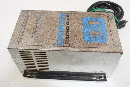 AUTO CHARGE 2000 Model: 091-39 S/N 4716 120V 60 Hz 305 Amps Kussmaul Electronic