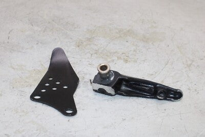 08-23 KAWASAKI NINJA ZX6R OEM RIGHT FRONT PEG W SHIELD