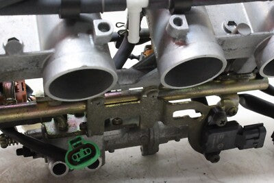 2006 YAMAHA FZ6 OEM MAIN FUEL INJECTORS / THROTTLE BODIES