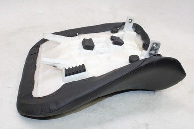 2005 SUZUKI GSXR 600 OEM FRONT DRIVERS SEAT PAD SADDLE PILLION