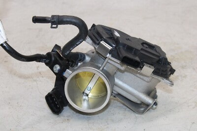 18-19 KTM 390 DUKE OEM MAIN FUEL INJECTORS / THROTTLE BODIES