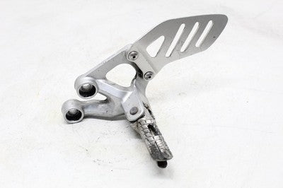 06-09 SUZUKI GSXR 600 750 OEM LEFT REARSET REAR SET DRIVER FOOT PEG REST STOP
