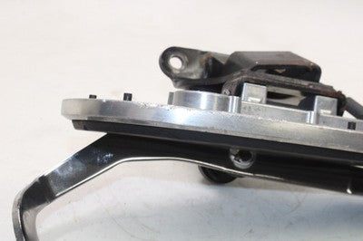 06-24 KAWASAKI VULCAN 900 VN900B OEM LEFT FRONT DRIVER FOOT STEP PEG W PEDAL