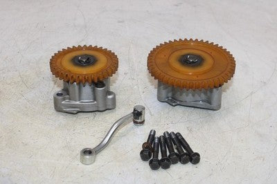 2011 TRIUMPH THRUXTON 900 OEM ENGINE MOTOR OIL PUMP PAIR