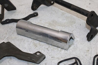 2004 YAMAHA V STAR 1100 XVS1100 OEM REFLECTOR BRACKETS MOUNTS MISC