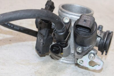 2016 KTM 390 DUKE OEM MAIN FUEL INJECTORS / THROTTLE BODIES