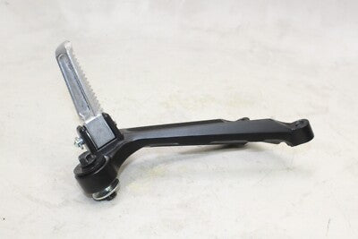 17-24 YAMAHA YZF R3 OEM RIGHT REAR BACK PASSENGER PEG
