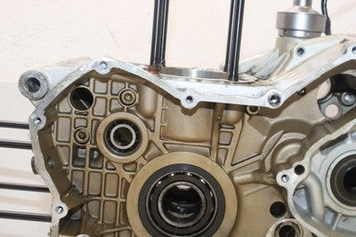 2000 DUCATI MONSTER 750 OEM ENGINE MOTOR CRANKCASE CRANK CASES BLOCK