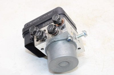 2018 YAMAHA XMAX CZD300A OEM ABS BRAKE PUMP UNIT MODULE