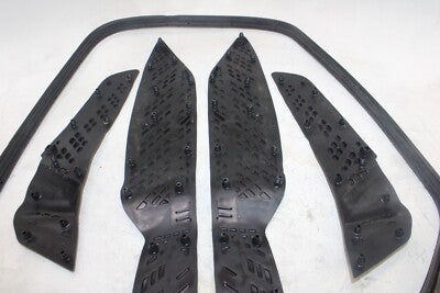 2006 SUZUKI BURGMAN AN400S OEM FLOOR BOARD FOOT REST SET