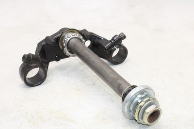 1984 HONDA MAGNA 700 VF700C OEM FRONT FORKS CLAMP LOWER TRIPLE TREE STEM