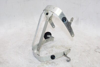 2015 SUZUKI BOULEVARD C50 VL800 OEM FRONT WHEEL FENDER BRACKET MOUNT
