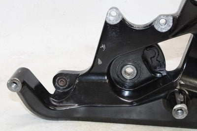 2006 YAMAHA MAJESTY 400 YP400 OEM REAR SIDE SWINGARM BRACKET