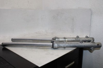 1984 HONDA SHADOW 700 VT700C OEM FRONT FORKS SHOCK SUSPENSION SET PAIR