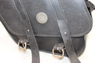 1997 KAWASAKI VULCAN 1500 VN1500D OEM SIDE CARGO LUGGAGE SADDLEBAGS