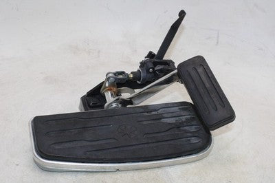 01-03 YAMAHA ROAD STAR XV1600A OEM RIGHT FOOT REST W BRAKE PEDAL