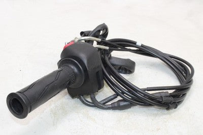 2018 YAMAHA XMAX CZD300A OEM RIGHT HANDLE SWITCHES KILL OFF START SWITCH