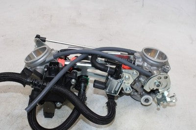 2020 SUZUKI SV650 OEM MAIN FUEL INJECTORS / THROTTLE BODIES