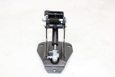 2007 HARLEY-DAVIDSON STREET GLIDE FLHX OEM SEAT BRACKET MOUNT MOUNTING BRACKET