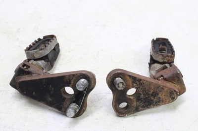 80-83 YAMAHA XT250 OEM FRONT LEFT RIGHT FOOT RESTS PEGS