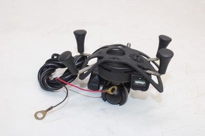 2016 YAMAHA YZF R3 PHONE MOUNT W USB OUTLET