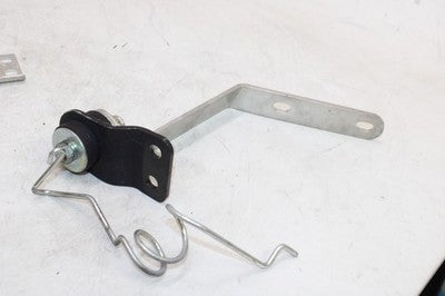 06-07 SUZUKI GSXR 750 OEM MISC MOUNTING BRACKETS MOUNTS STAY SET KIT