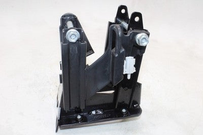 15-16 HARLEY-DAVIDSON ROAD GLIDE SPECIAL FLTRXS OEM INNER FAIRING BRACKET MOUNT