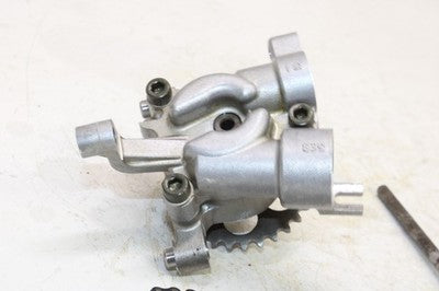 99-05 YAMAHA YZF R6 OEM ENGINE MOTOR OIL PUMP