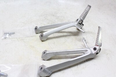 2008 SUZUKI GSXR 750 OEM REAR BACK PASSENGER PEG SET PAIR