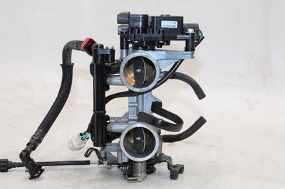 12-16 KAWASAKI NINJA 650 EX650F OEM MAIN FUEL INJECTORS / THROTTLE BODIES