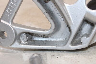 04-06 SUZUKI KATANA 750 GSX750F OEM RIGHT REAR BACK PASSENGER PEG