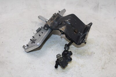 01-04 SUZUKI INTRUDER 1500 VL1500 OEM RIGHT DRIVER FOOT REST W PEDAL