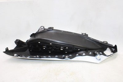 2018 YAMAHA XMAX CZD300 OEM RIGHT SIDE FOOT PANEL REST COWL