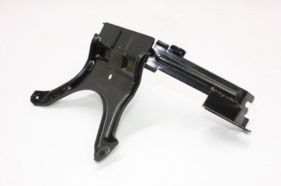 2005 YAMAHA VINO 125 YJ125 OEM REAR BACK FENDER BRACKET