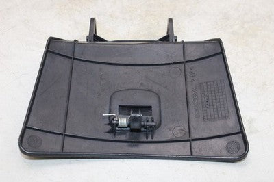 2010 Honda Elite 110 NHX110 OEM LOWER CENTER LATCH COWL