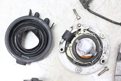 03-09 SUZUKI SV650S OEM GAS TANK FUEL CELL PETROL RESERVOIR BRACKET MOUNT SET