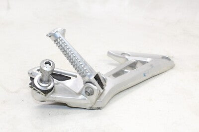 01-05 YAMAHA FZ1 OEM LEFT REAR BACK PASSENGER PEG