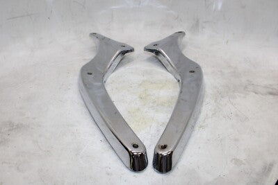 2004 SUZUKI INTRUDER 1500 VL1500 OEM PASSENGER REAR SEAT GRAB BAR HANDLE