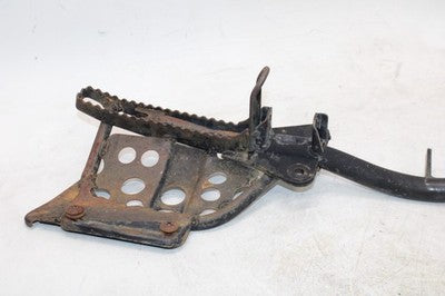 1990 SUZUKI QUADRUNNER 4WD LT4WD OEM FRONT FOOT REST PEG BRACKET MOUNT