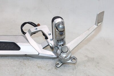 04-12 YAMAHA FJR1300A ABS OEM RIGHT REARSET REAR SET DRIVER FOOT PEG REST STOP