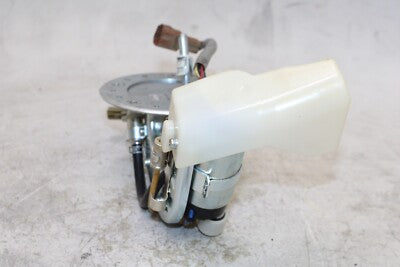 11-17 SUZUKI BOULEVARD C50 VL800 OEM FUEL GAS PUMP