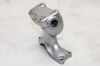07-11 KAWASAKI VERSYS 650 KLE650CF OEM HANDLEBAR CLAMP MOUNT