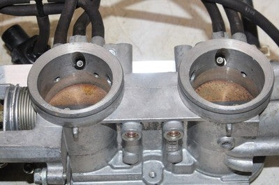99-03 HONDA CBR1100XX OEM MAIN FUEL INJECTORS / THROTTLE BODIES