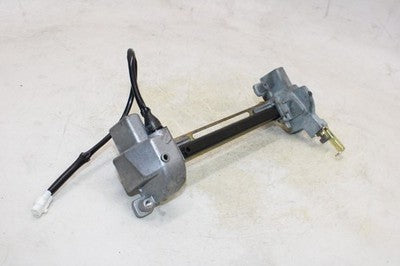 2006 YAMAHA MAJESTY 400 YP400 OEM REAR PASSENGER SEAT LATCH LOCK ASSEMBLY